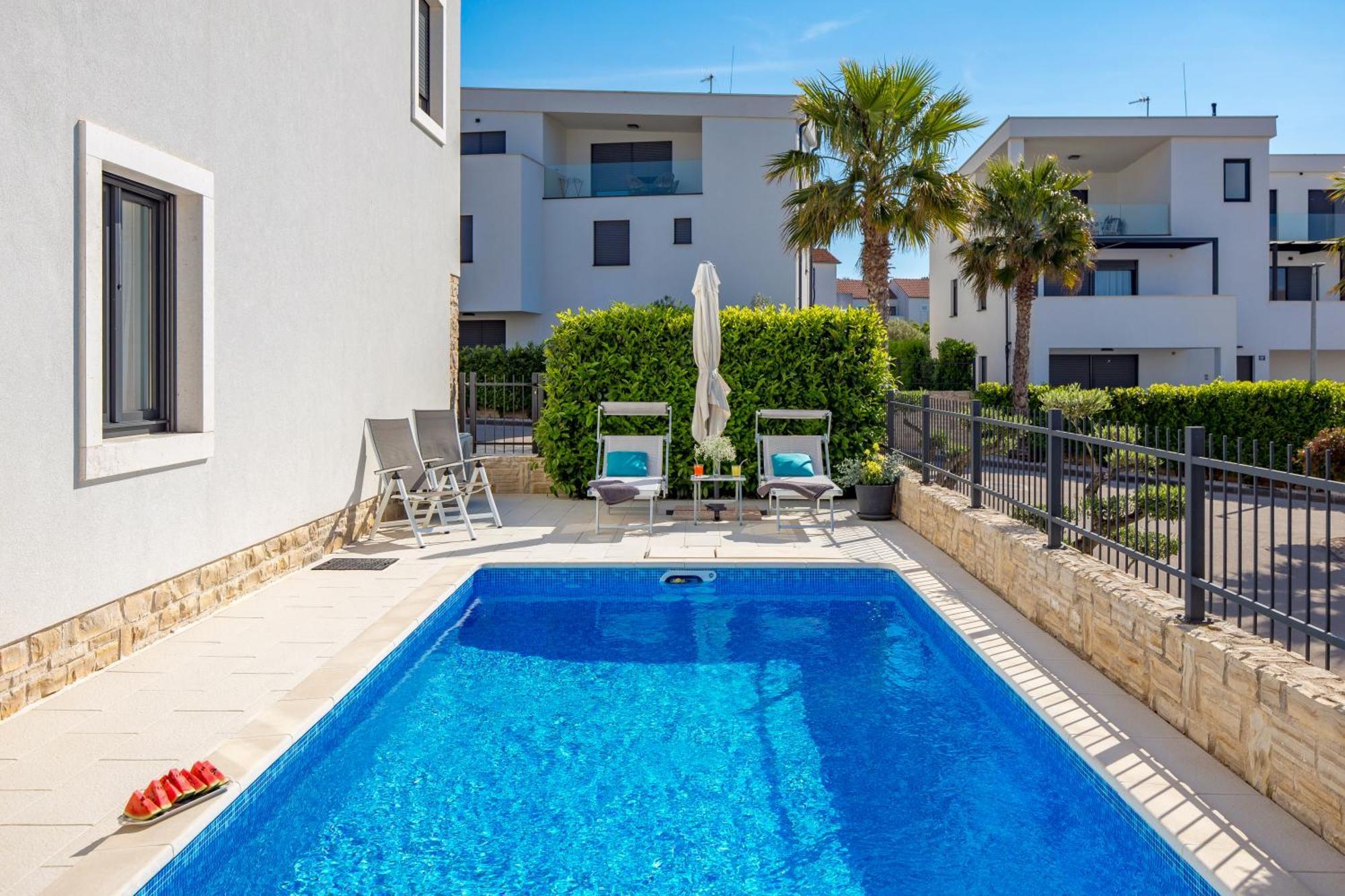 Luxury Apartment Hyperion With Private Pool And Garden Murter Kültér fotó
