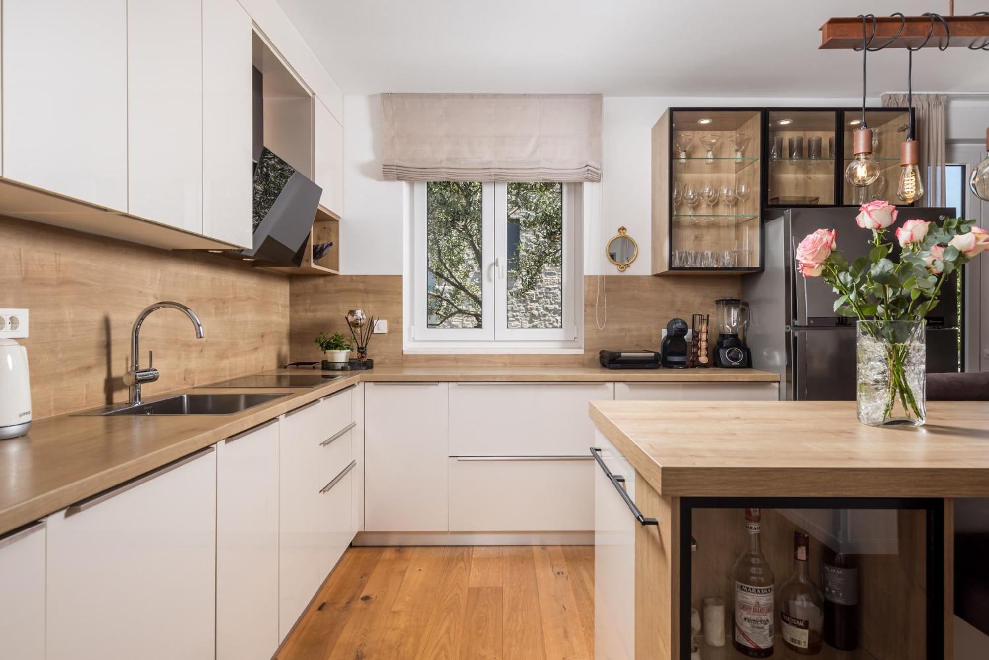 Luxury Apartment Hyperion With Private Pool And Garden Murter Kültér fotó