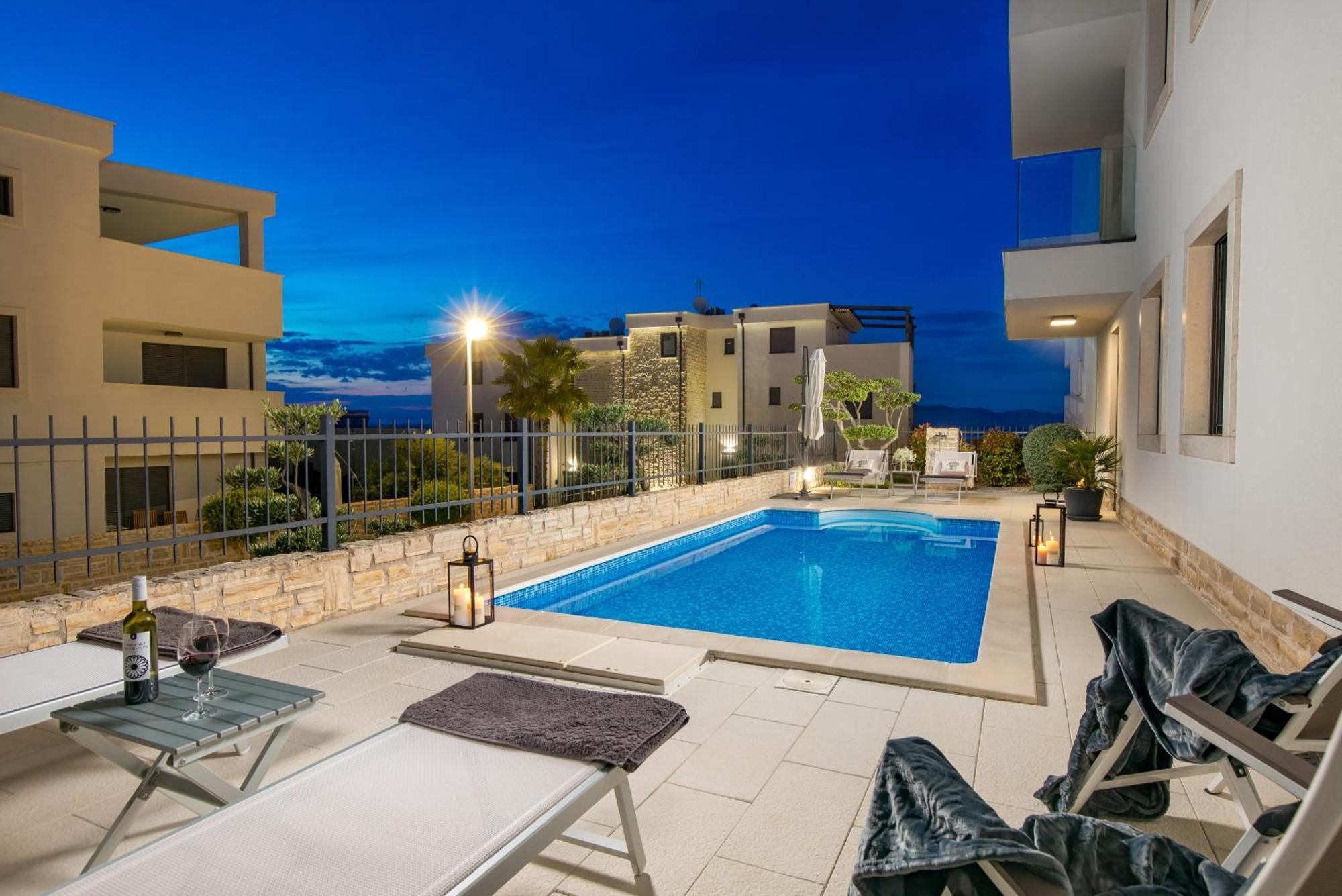Luxury Apartment Hyperion With Private Pool And Garden Murter Kültér fotó