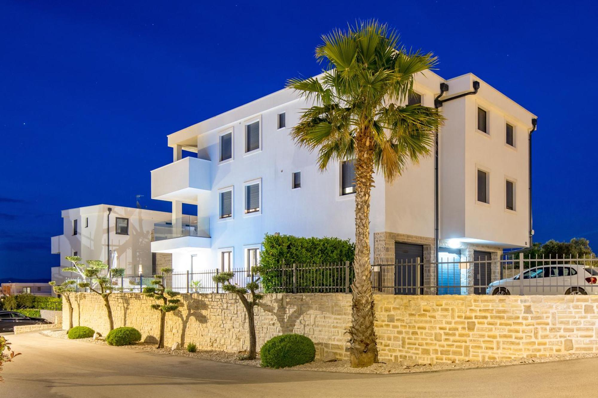 Luxury Apartment Hyperion With Private Pool And Garden Murter Kültér fotó