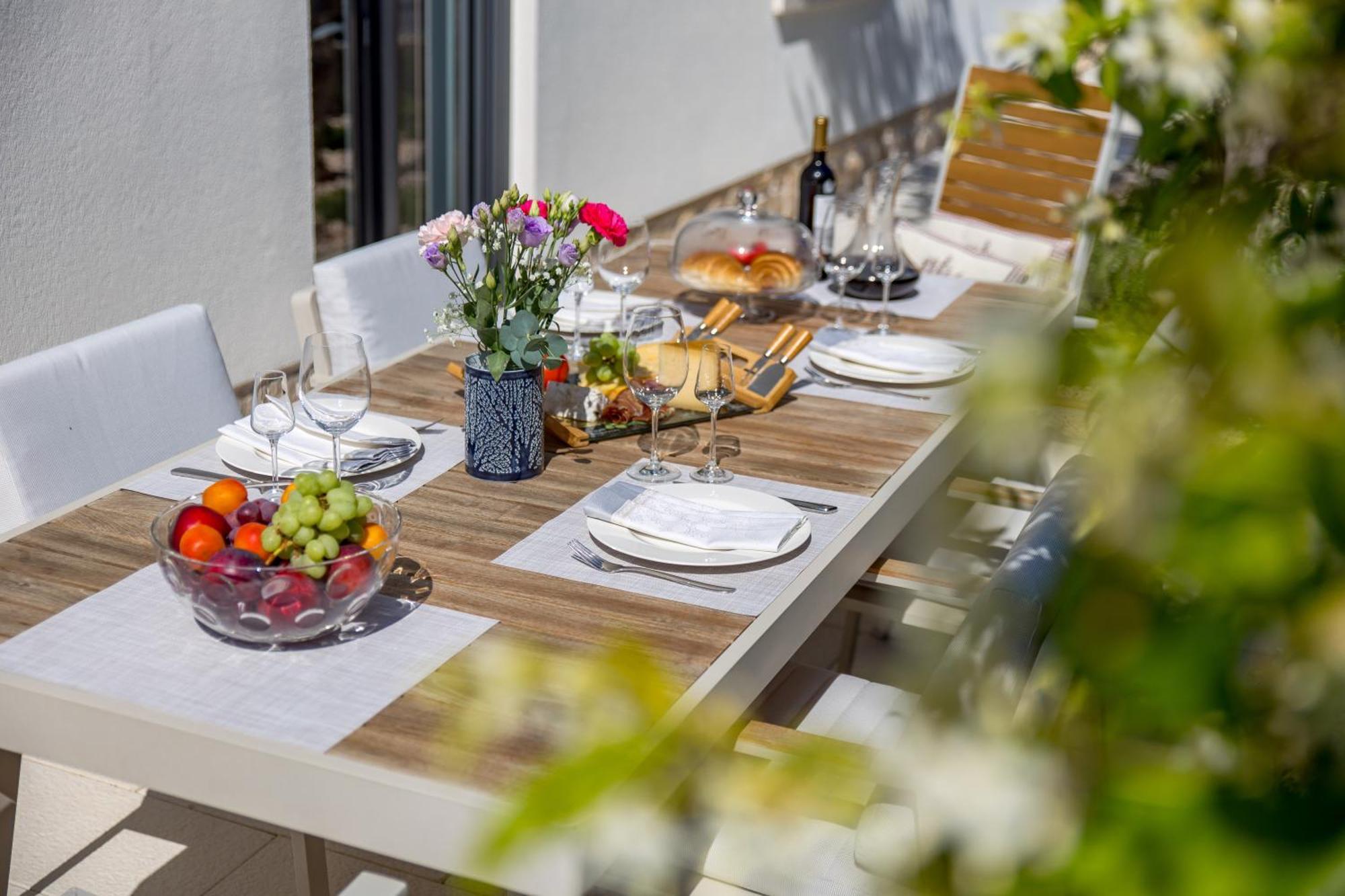 Luxury Apartment Hyperion With Private Pool And Garden Murter Kültér fotó