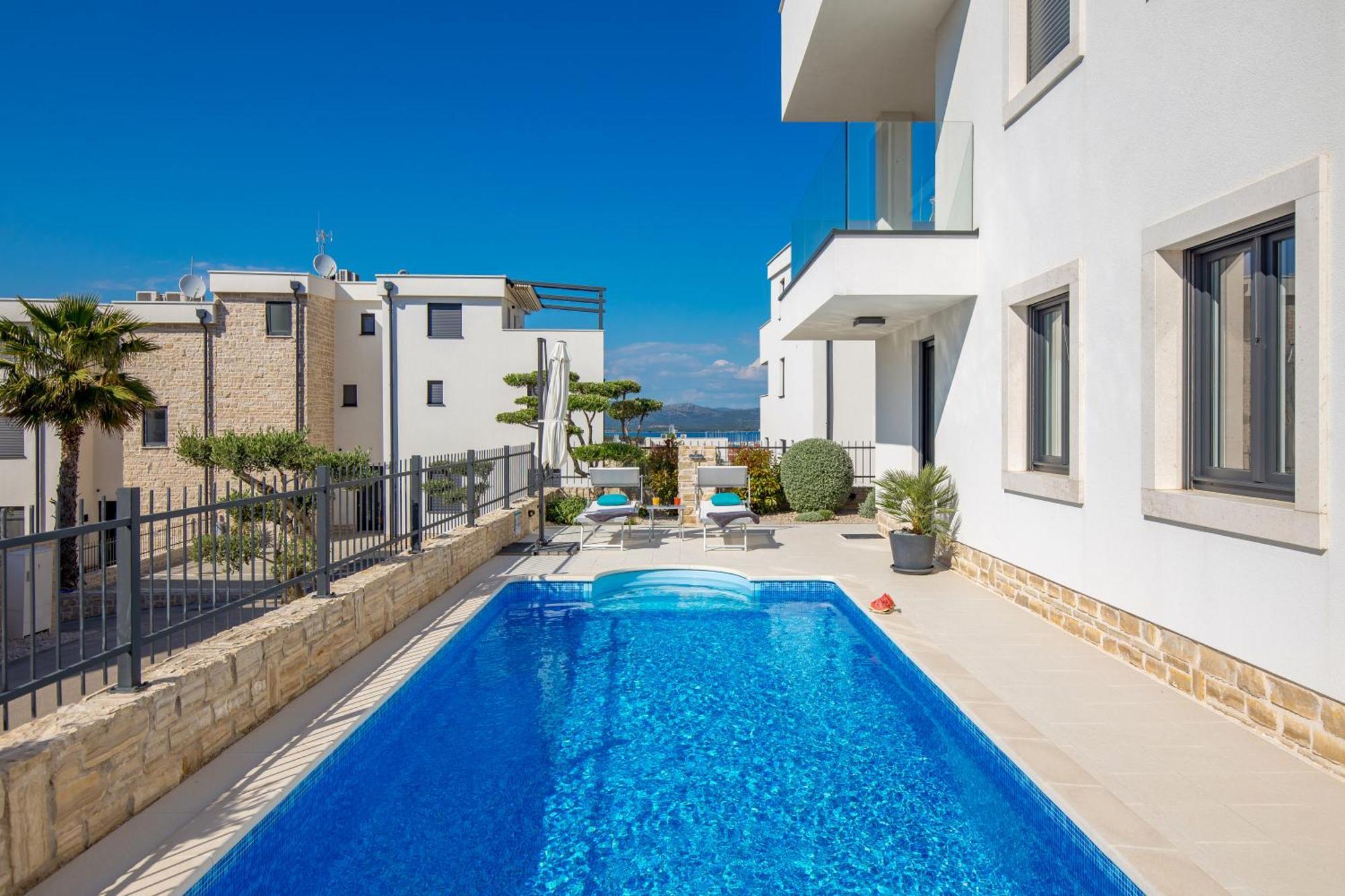 Luxury Apartment Hyperion With Private Pool And Garden Murter Kültér fotó