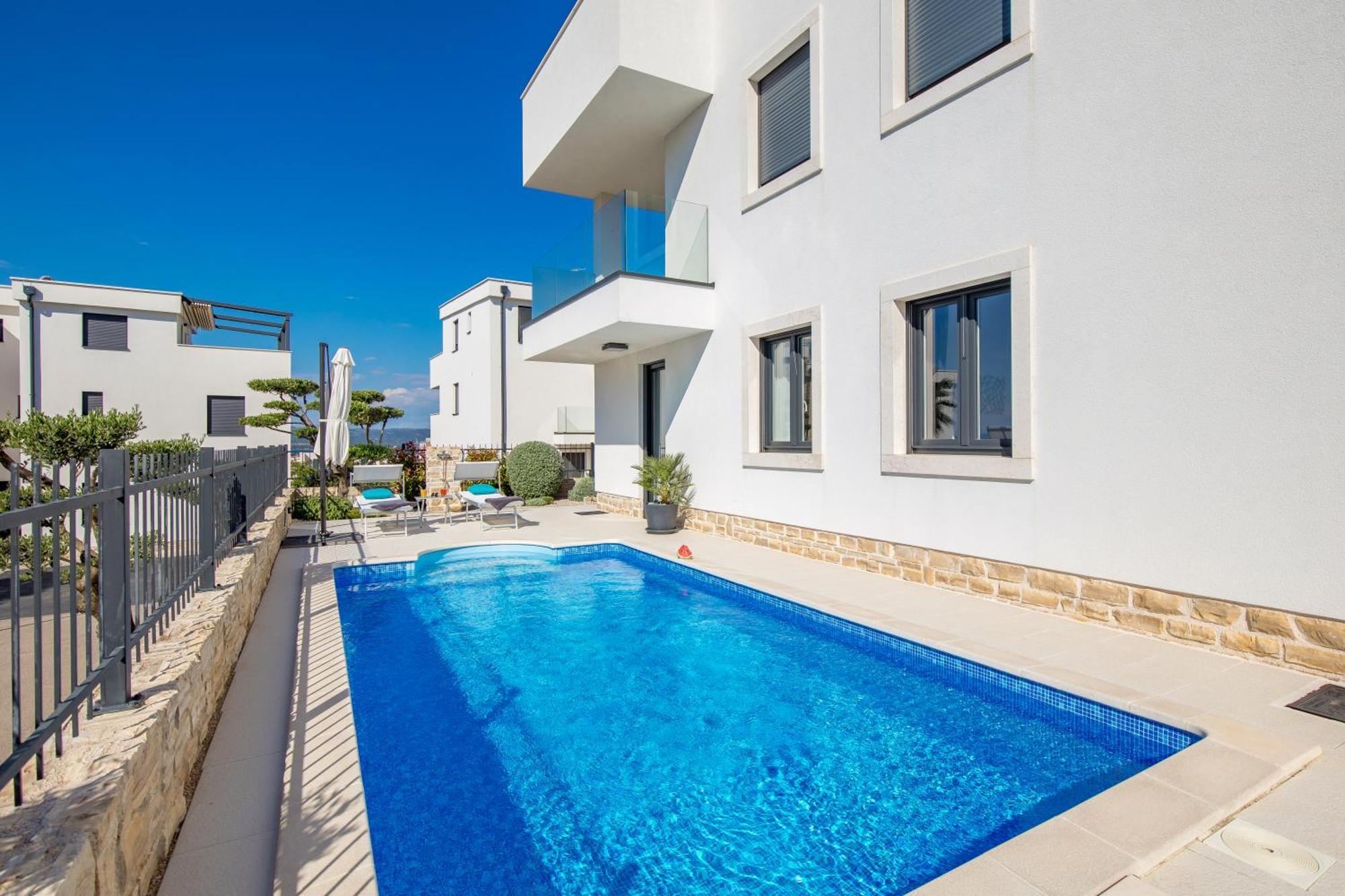 Luxury Apartment Hyperion With Private Pool And Garden Murter Kültér fotó