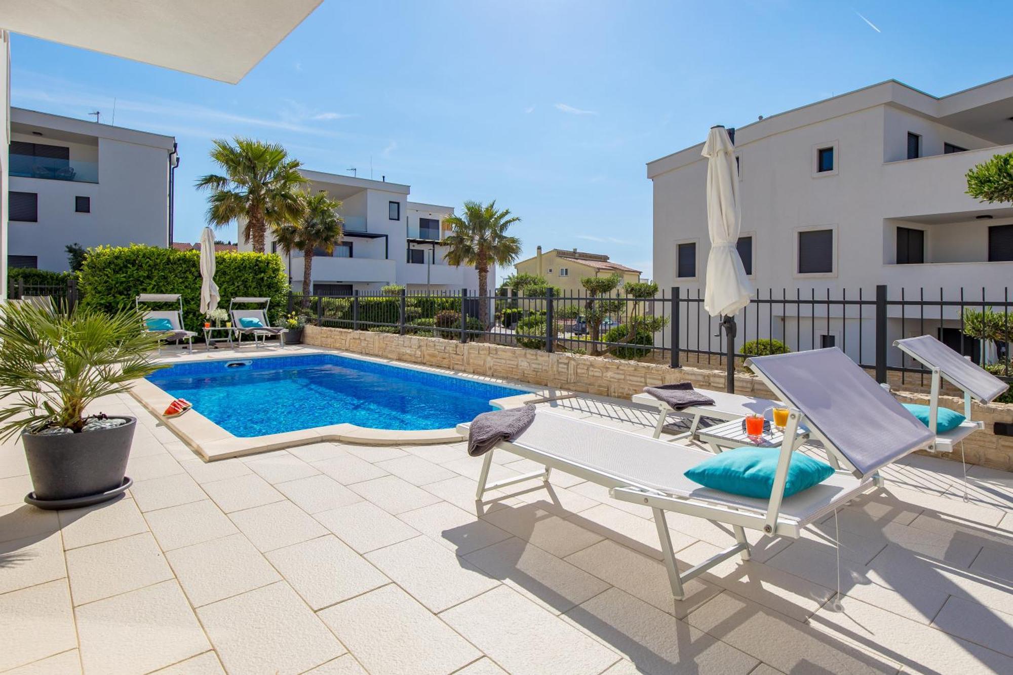 Luxury Apartment Hyperion With Private Pool And Garden Murter Kültér fotó